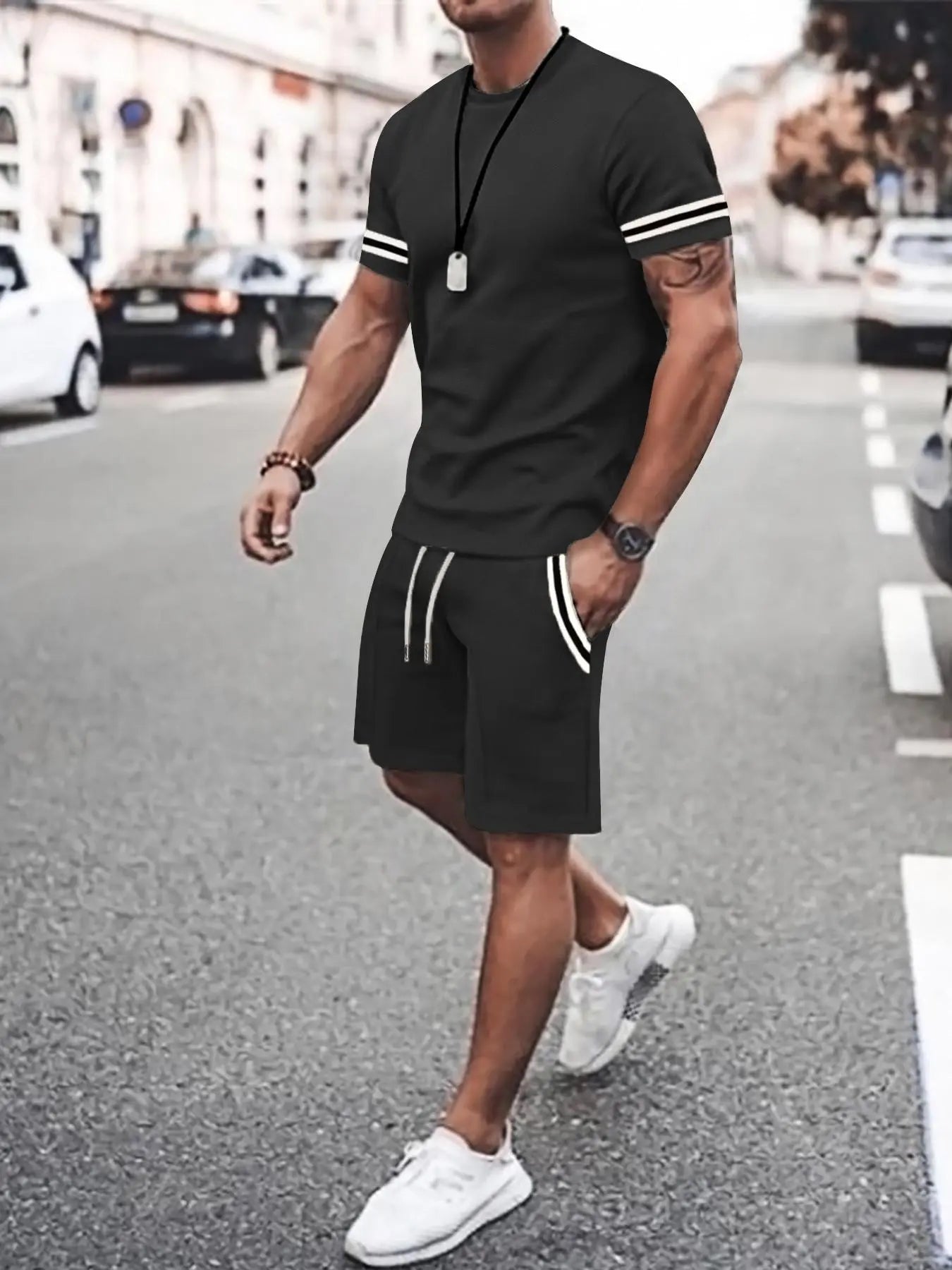 Two-Piece Set Men'S Contrast Binding Tee & Drawstring Waist Shorts Set, Quality and Comfort Casual Short Sleeve round Neck T-Shirt & Pocket Track Shorts, Summer Outfits Clothes Set for Men